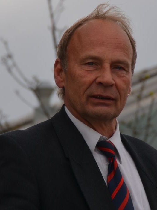 Ehrenvorsitzender: Dr. Reinhard Günther